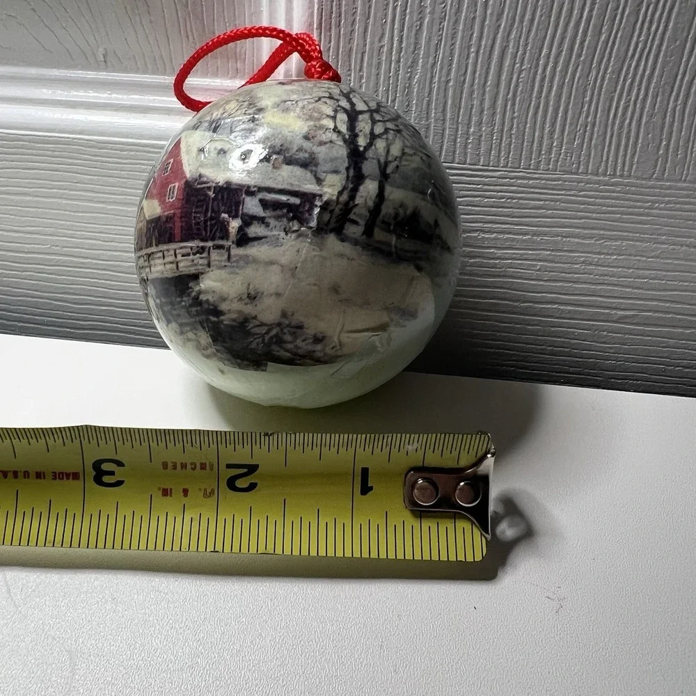 Vtg Christmas Ornament winter scene‎